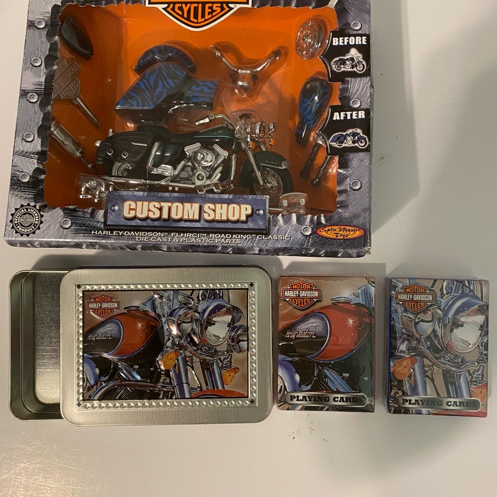 Harley-Davidson Custom Shop Model with Playing Cards - Black and Orange